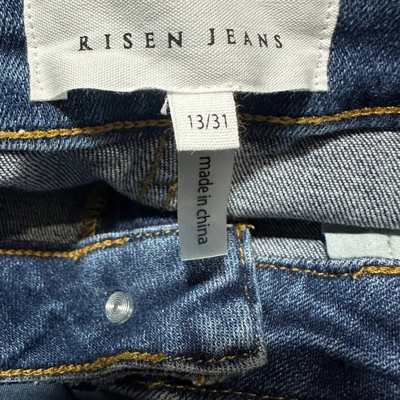 Risen Full Size High Rise Front Slit with Frayed Hem Flare Jeans NWT size 13/31 - Picture 5 of 7